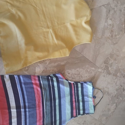 Women's blouses used, pack of 3, sizes large and extra small