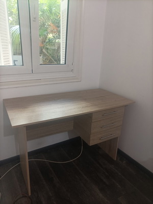 Desk with drawers used, easy to assemble