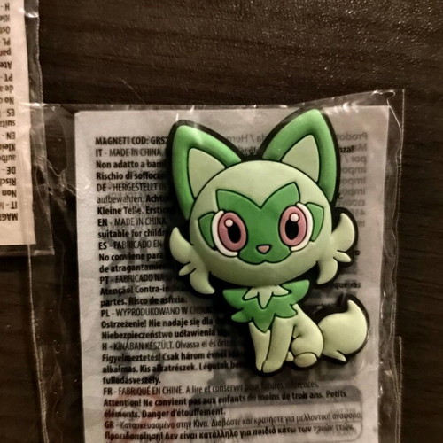 Collectible Pokemon magnets Quaxly and Sprigatito new
