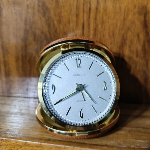 Vintage mechanical alarm clock Europa like new, 2 Jewels