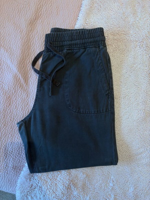 Zara women's pants like new, grey with denim look and soft texture
