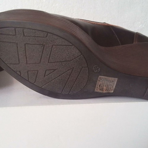 Rossi women's leather pumps size 38 like new, brown