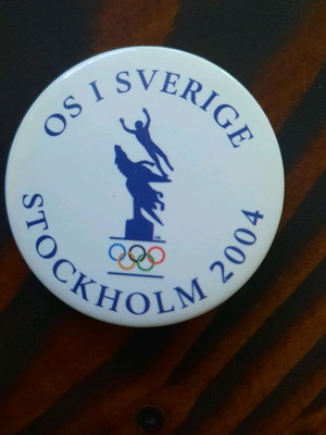 Collectible pin like new 4cm