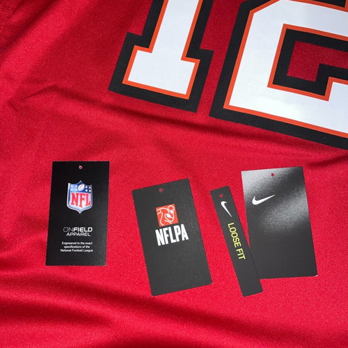 Men's NFL game jersey Tom Brady new, authentic