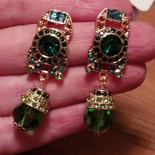 Dangling earrings like new, gold plated with artificial nephrite or stone
