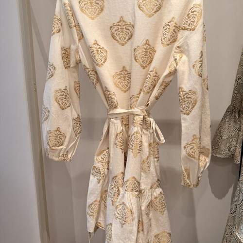 Kasia Resort Wear dress size Medium like new, beige and gold