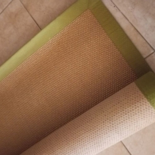 Rug made of straw with fabric edging like new, 1.33x1.80m