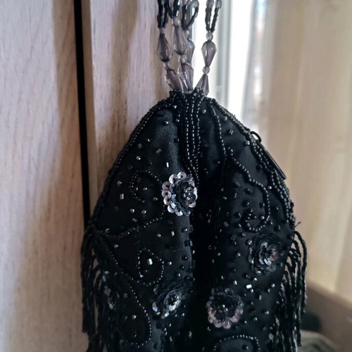 Women's bag like new, black with beads and sequins