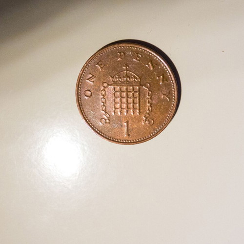 Elizabeth-II 2000 1-penny coin used