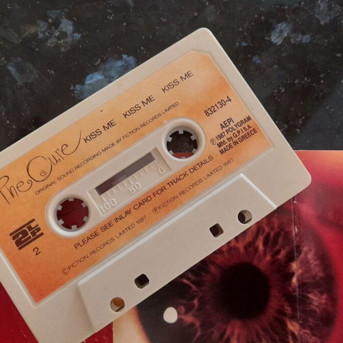 The Cure Kiss Me Kiss Me Kiss Me cassette used, rock