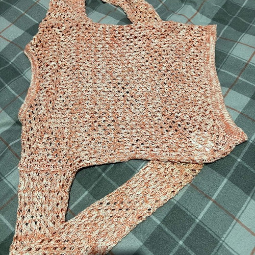Knitted two-tone orange white shirt used, size xs-s