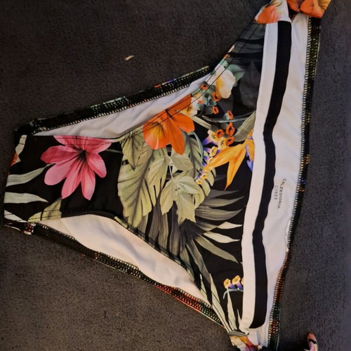 Calzedonia swimsuit like new, multicolor, size S