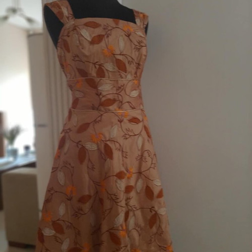 Taft handmade dress like new, size 85 waist 105 bust