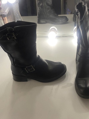 Μποτάκια Alba Moda μαύρα σαν καινούργια, μέγεθος 37