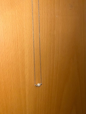 Loisir pearl necklace like new