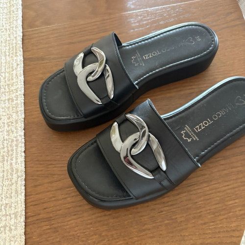 Marco Tozzi slippers size 39 like new, black