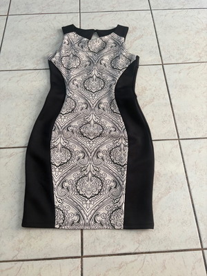 Incity cold dress with pattern, size 42