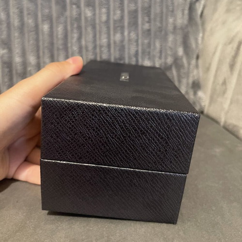 Prada box