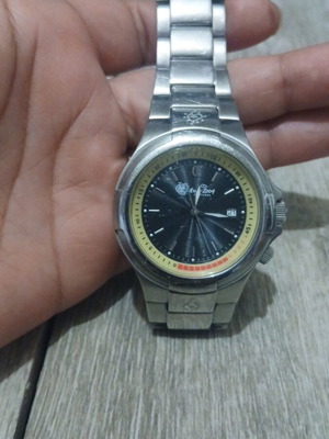 Men's watch like new, working with one battery