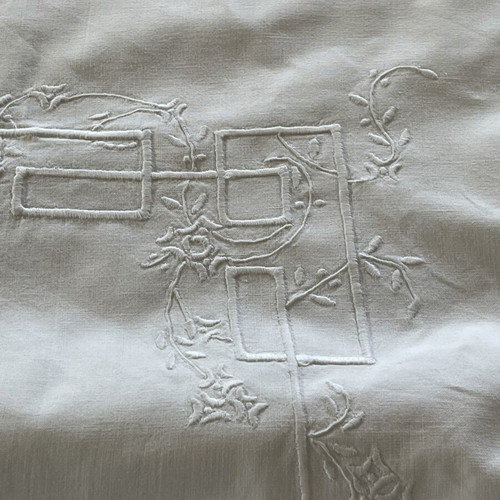 Vintage embroidered double bed sheet set with pillowcases used
