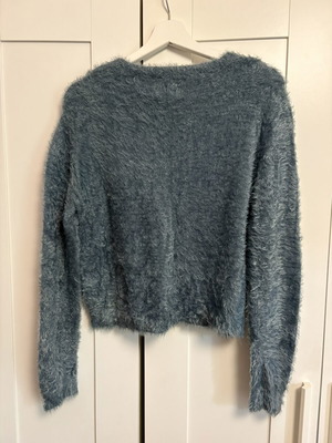 Blue sweater like new