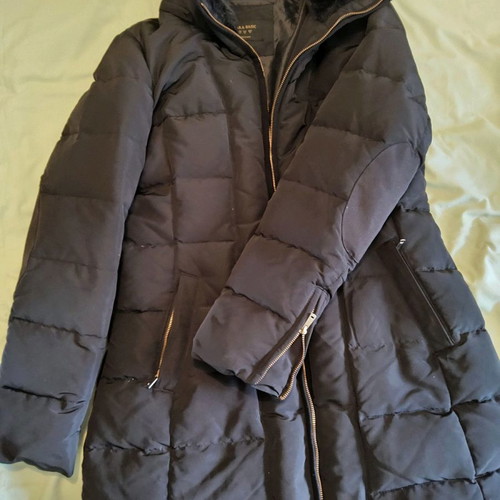 Zara women's coat size M used, black with hood