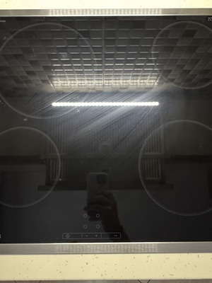 Pitsos Built-in Oven with Hob like new