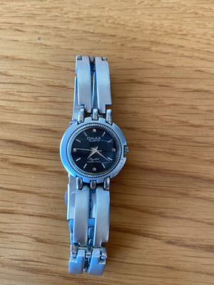 Qmax women's watch used, 24K gold plated, waterproof, stainless steel