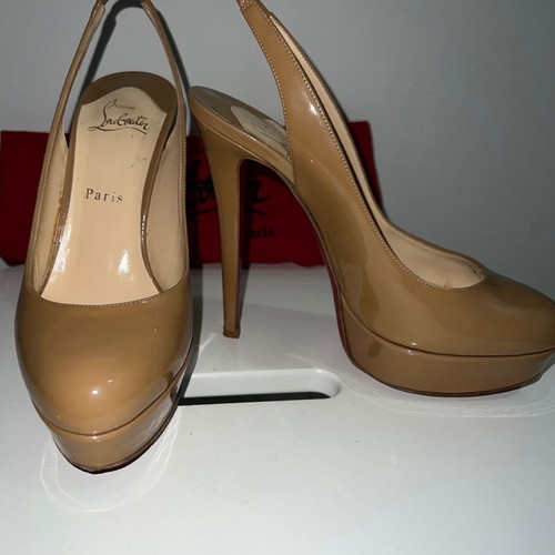 Παπούτσια Christian Louboutin Bianca sling back μεταχειρισμένα, μπεζ, 38,5