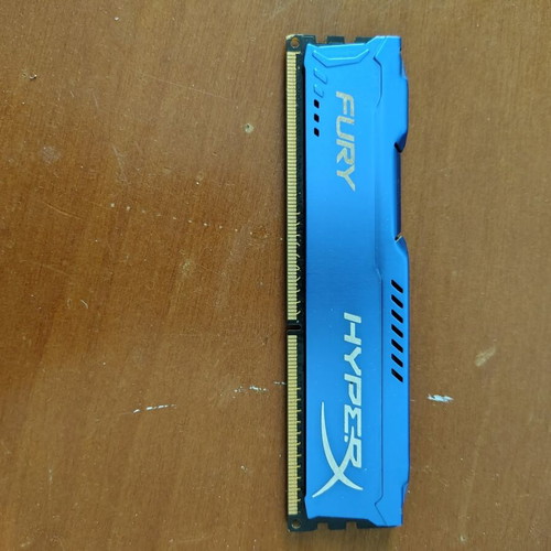 Corsair Vengeance Black DDR3 4GB RAM module
