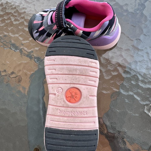 Biomecanics shoes girl like new, set of 3 pairs