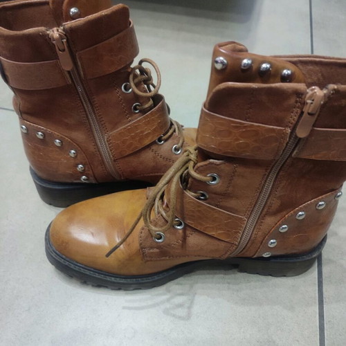 Erynn women's biker boots tanned size 38 like new, croco print
