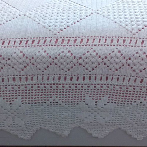 Knitted handmade blanket new for double bed