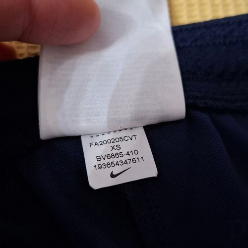 Nike αθλητικό σορτσάκι σαν καινούργιο, μέγεθος 9-10 ετών, μπλε σκούρο