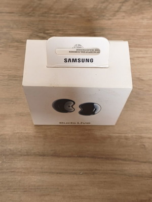 Samsung Galaxy Buds Live mystic black like new