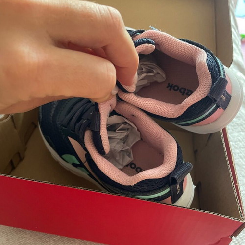 Reebok sport shoes size 24 like new, blue and pink