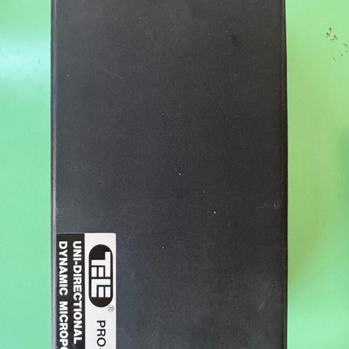 Microphone installation set like new, 4 lavalier mics, dynamic mic, mixer
