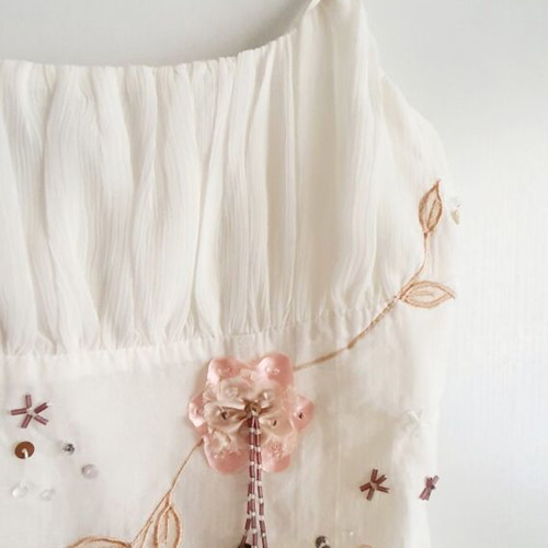 Top with flowers and beads new, size S, white