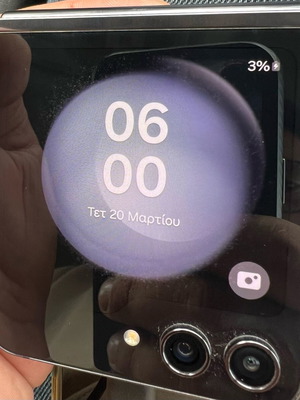 Samsung Galaxy Flip 5 used with screen touch issue, 8GB RAM, 256GB storage