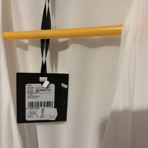 Toi&Moi white dress new, size medium