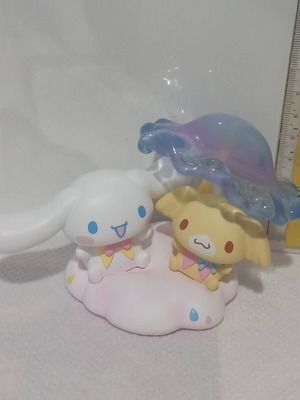 Sanrio Hello Kitty Cinnamoroll figure like new