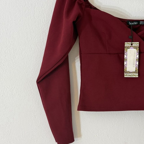 Boohoo bloody red crop top new with tags, size S/M