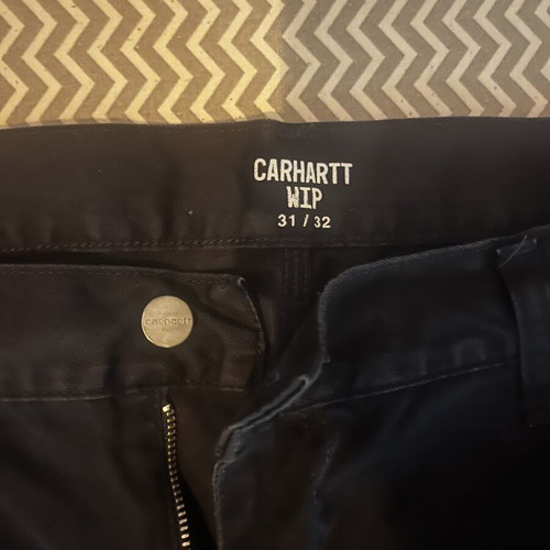 Carhartt WIP black cargo pants size 31/32