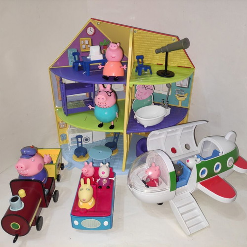Peppa Pig large three-story house, airplane, car, train and 9 figures set like new
