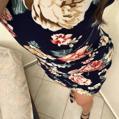 Mini floral dress size S, like new, black multicolor
