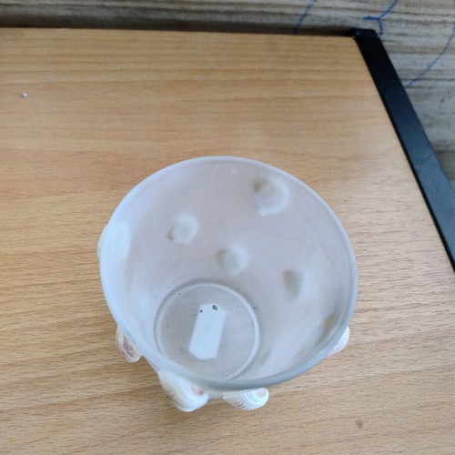 Glass tealight candle holder with seashells