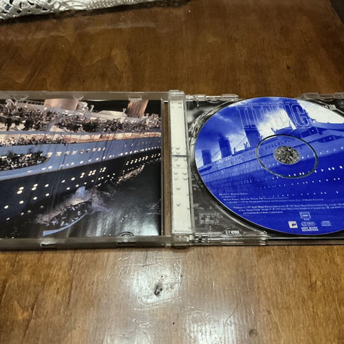 Titanic CD Soundtrack music from the motion picture like new