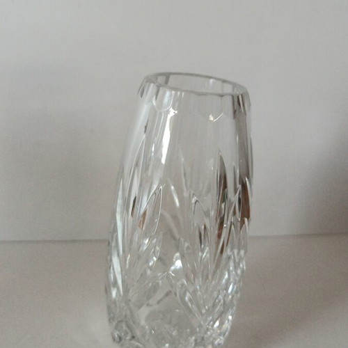 Vintage crystal oval barrel vase with cut glass, 13 cm