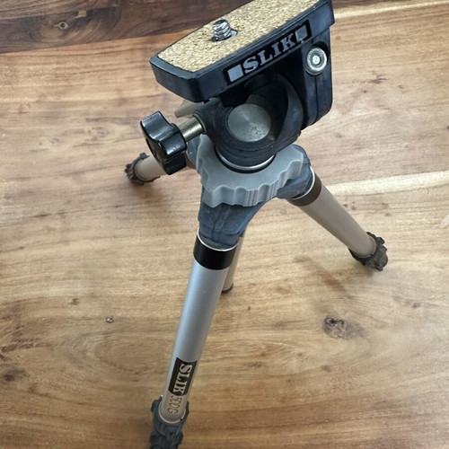 SLIK 500G Camera Tripod used, aluminum, adjustable height