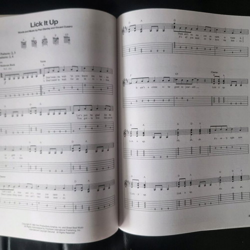 KISS For Easy Guitar Sheet Music like new